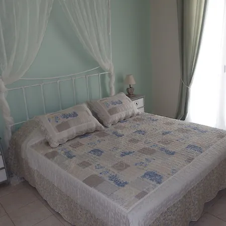 Apartment Christos Zola