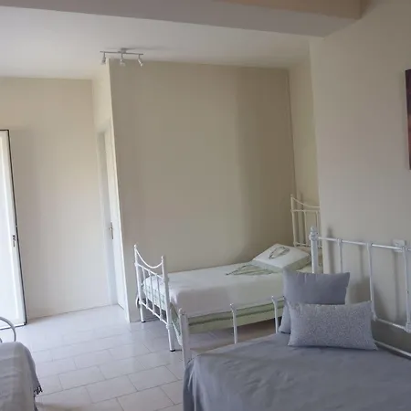 Christos Apartment *