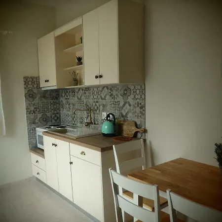 Christos Apartment *