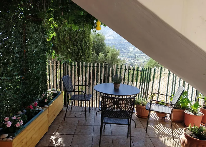 Christos Lägenhet Zóla