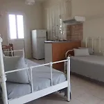 Christos Apartment Zóla